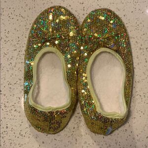 NEW Gold Sequin Snoozies Slippers (Size: Large)